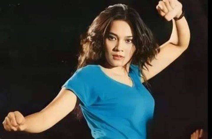 Eva Arnaz
