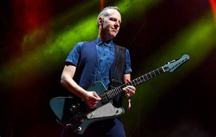 Tom Dumont