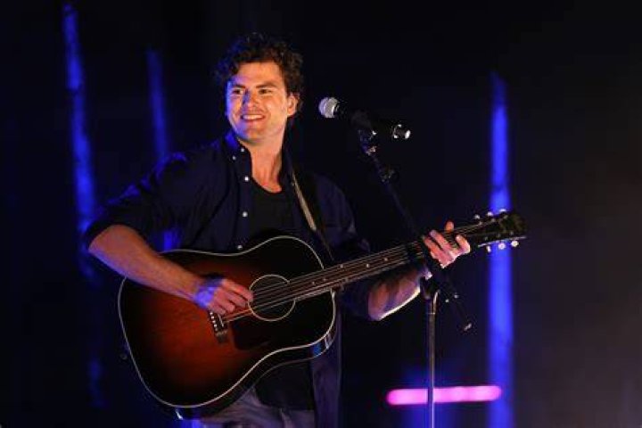 Vance Joy Net Worth